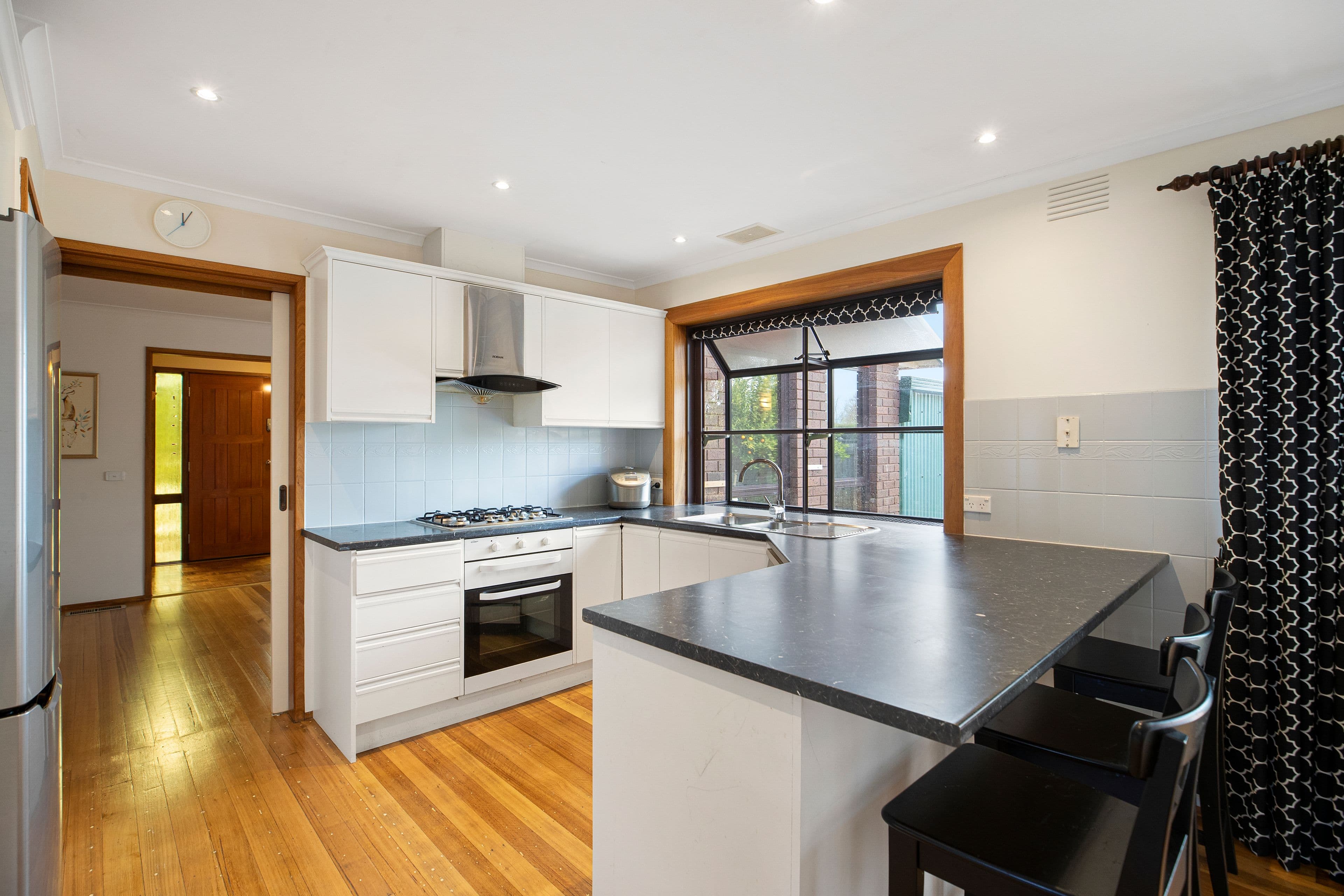 3 Dobell Court, Scoresby VIC 3179, Scoresby - Thumbnail 3