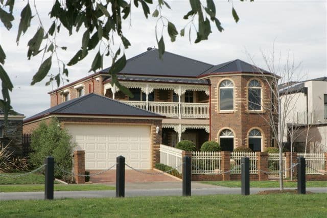 44 Moondarra Drive, BERWICK VIC 3806, Berwick - Thumbnail 2