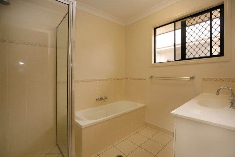 81 Estuary Parade, DOUGLAS QLD 4814, Douglas - Thumbnail 6