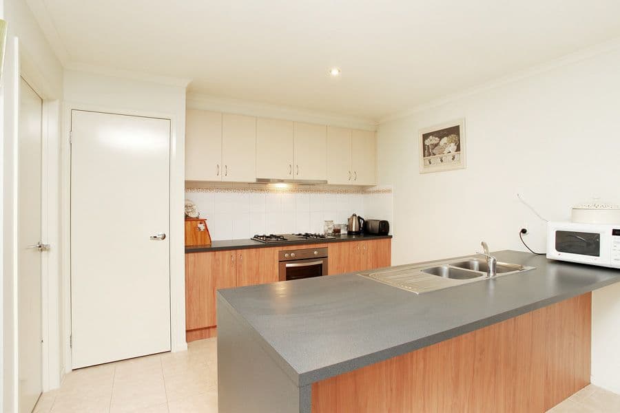 21 Inverell Parkway, TARNEIT VIC 3029, Tarneit - Thumbnail 3