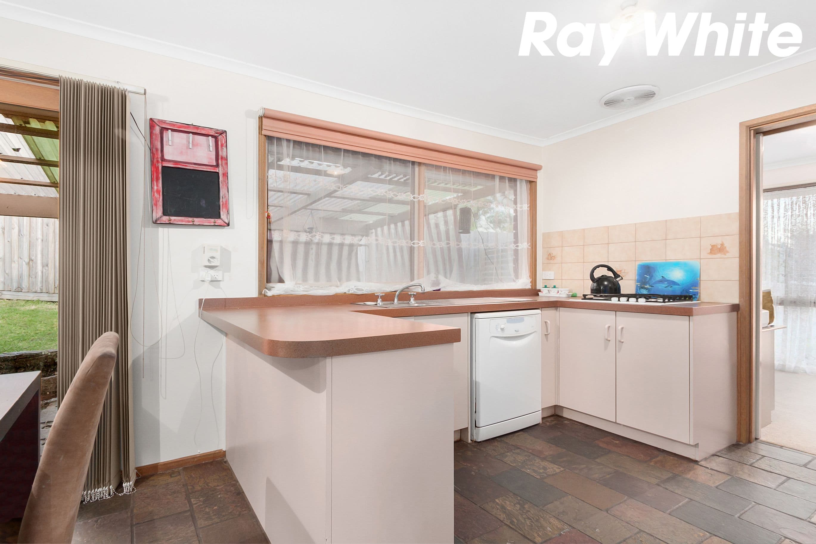 24 Osborn Grove, Pakenham VIC 3810, Pakenham - Thumbnail 5
