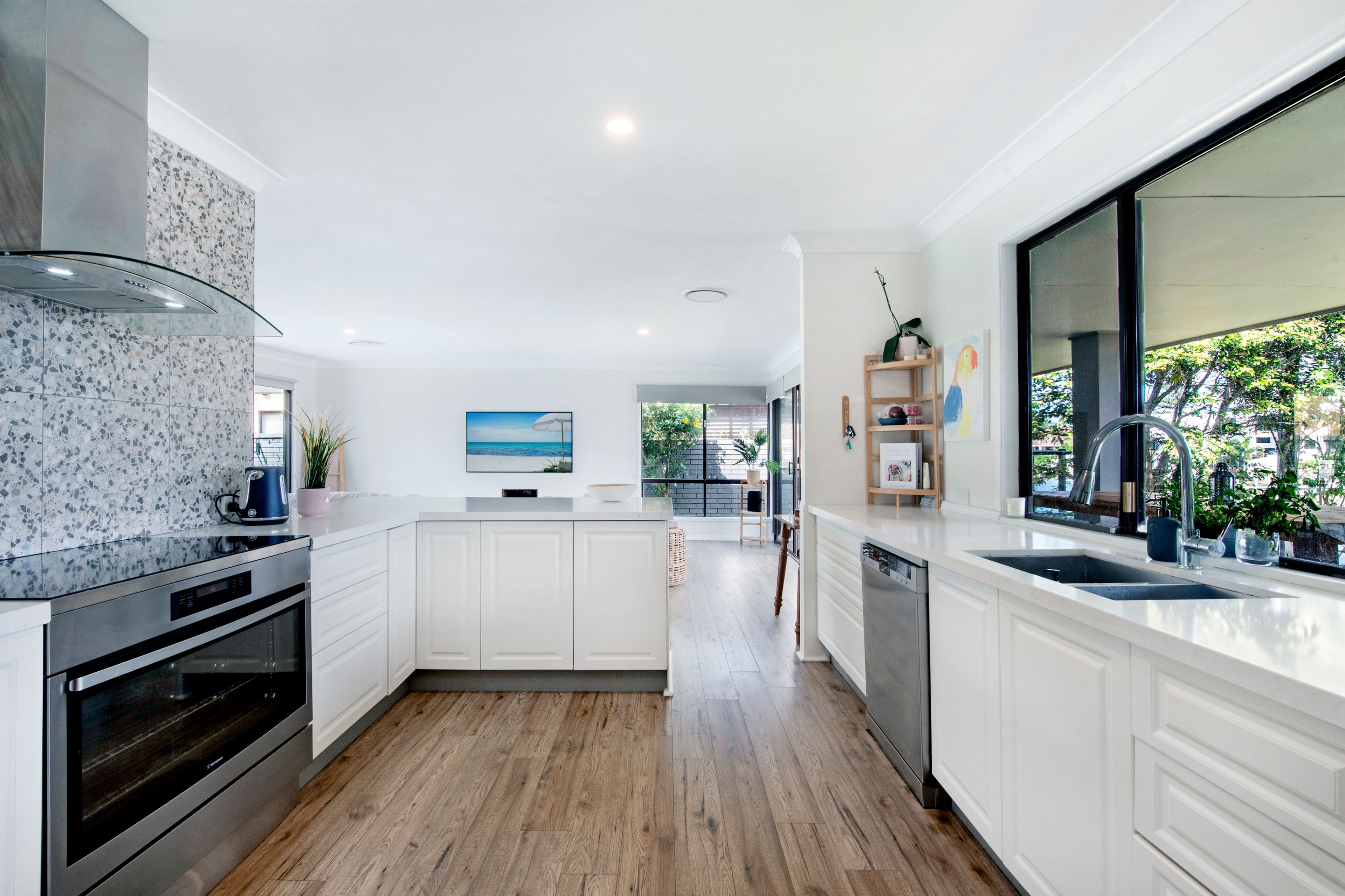 62 Gretel Drive, Mermaid Waters QLD 4218, Mermaid Waters - Thumbnail 3