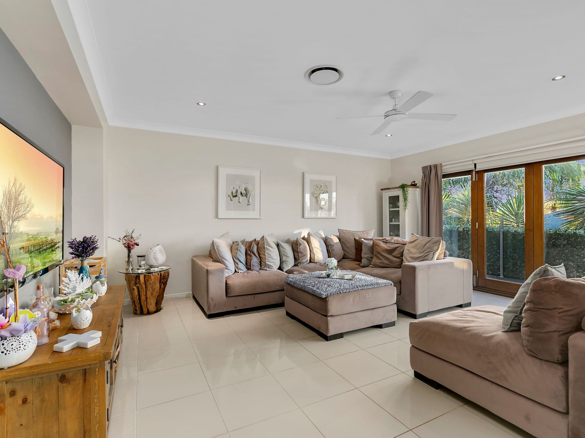 22 Harbourvue Court, Helensvale QLD 4212, Helensvale - Thumbnail 6