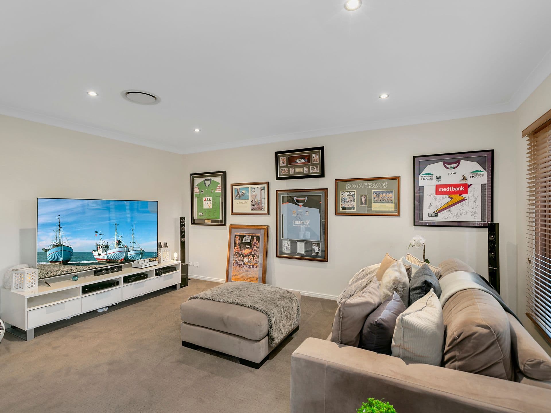 22 Harbourvue Court, Helensvale QLD 4212, Helensvale - Thumbnail 7