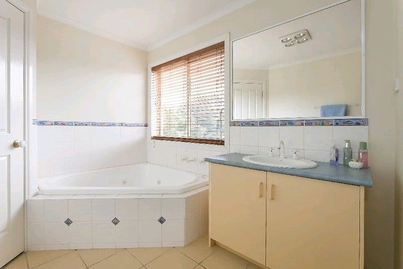 11 Fairway Drive, ROWVILLE VIC 3178, Rowville - Thumbnail 7