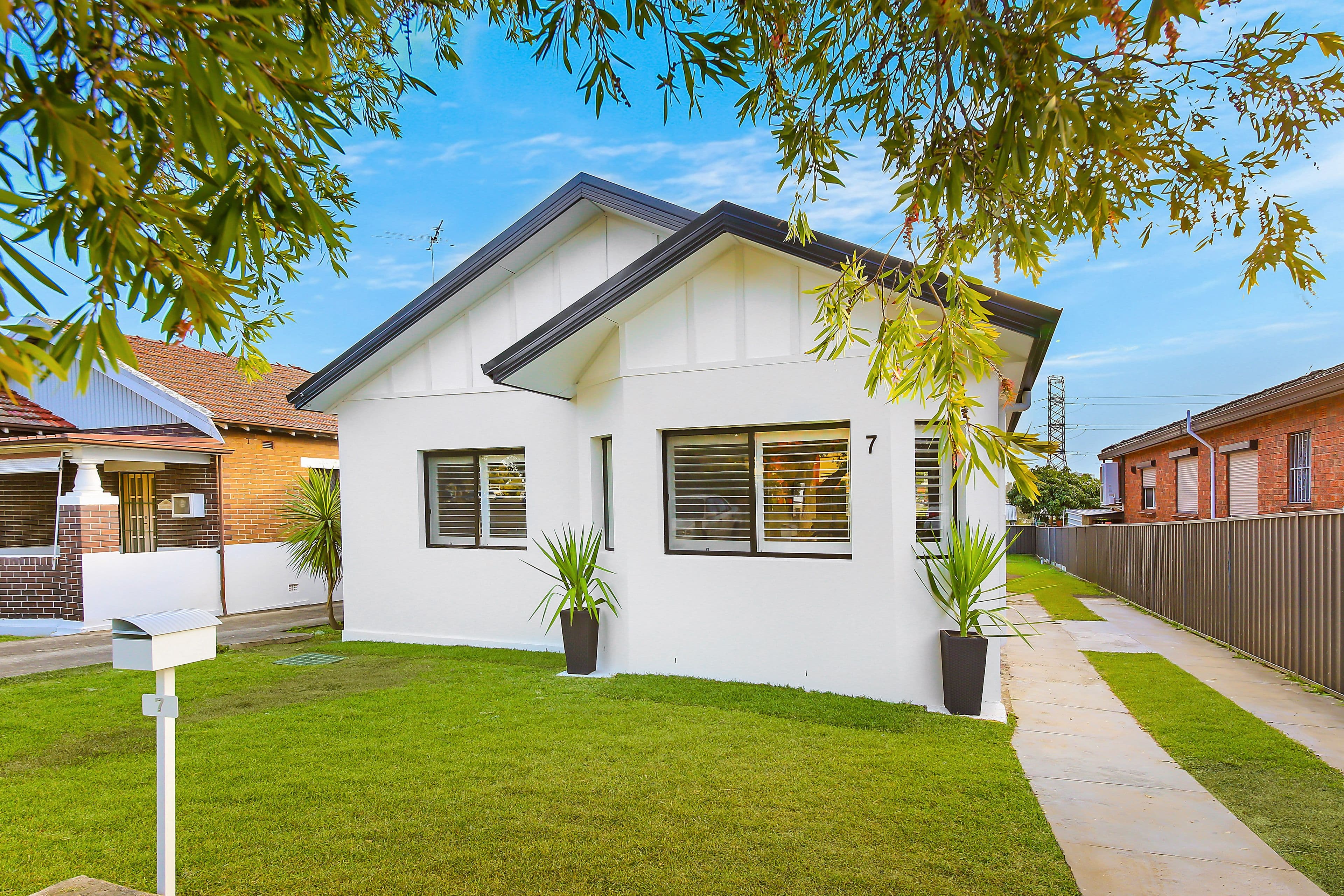 7 Wilga Street, Punchbowl - Image 1