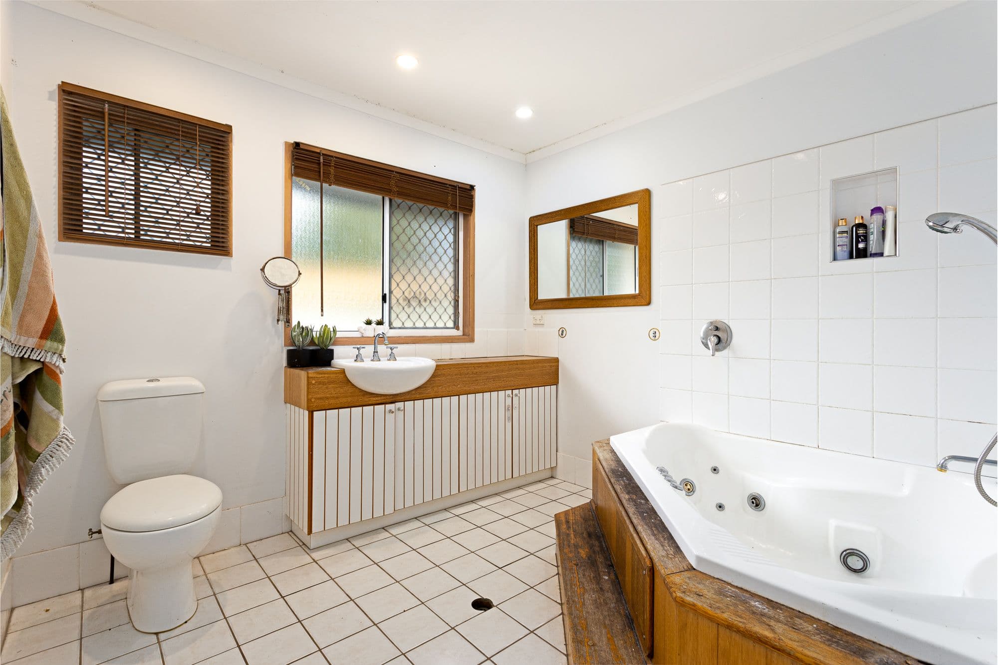 13 Houghton Avenue, Redcliffe QLD 4020, Redcliffe - Thumbnail 6