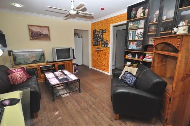 17 Inglis Street, WOODY POINT QLD 4019, Woody Point - Thumbnail 4