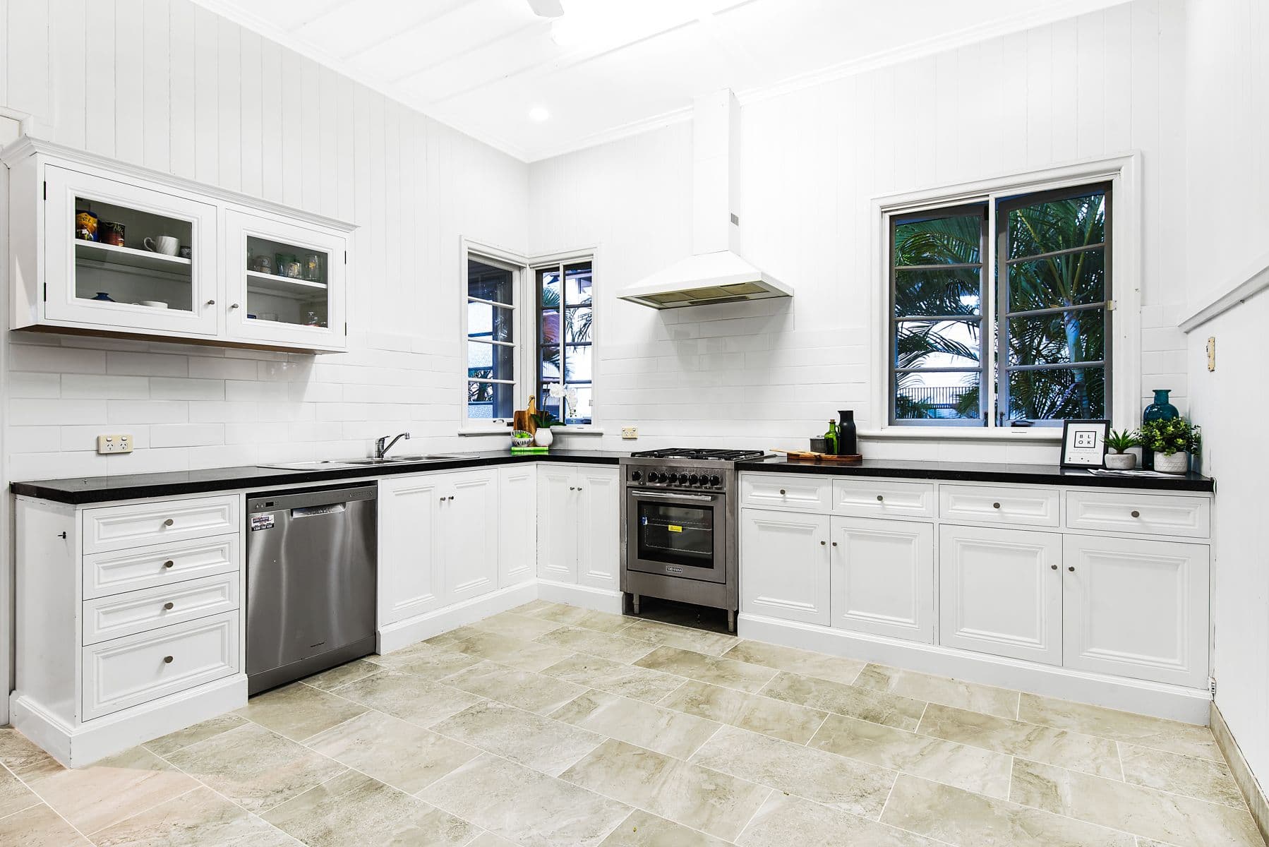 57 Willmington Street, Wooloowin QLD 4030, Wooloowin - Thumbnail 7