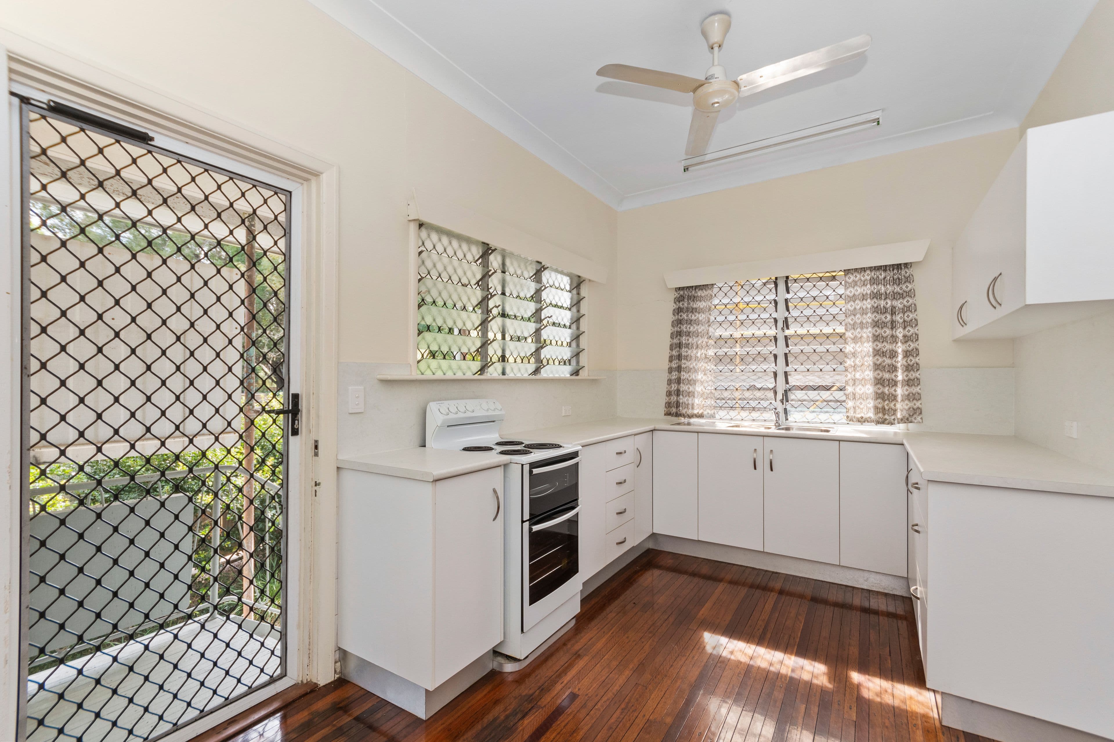 61 Goldring Street, Rosslea QLD 4812, Rosslea - Thumbnail 5