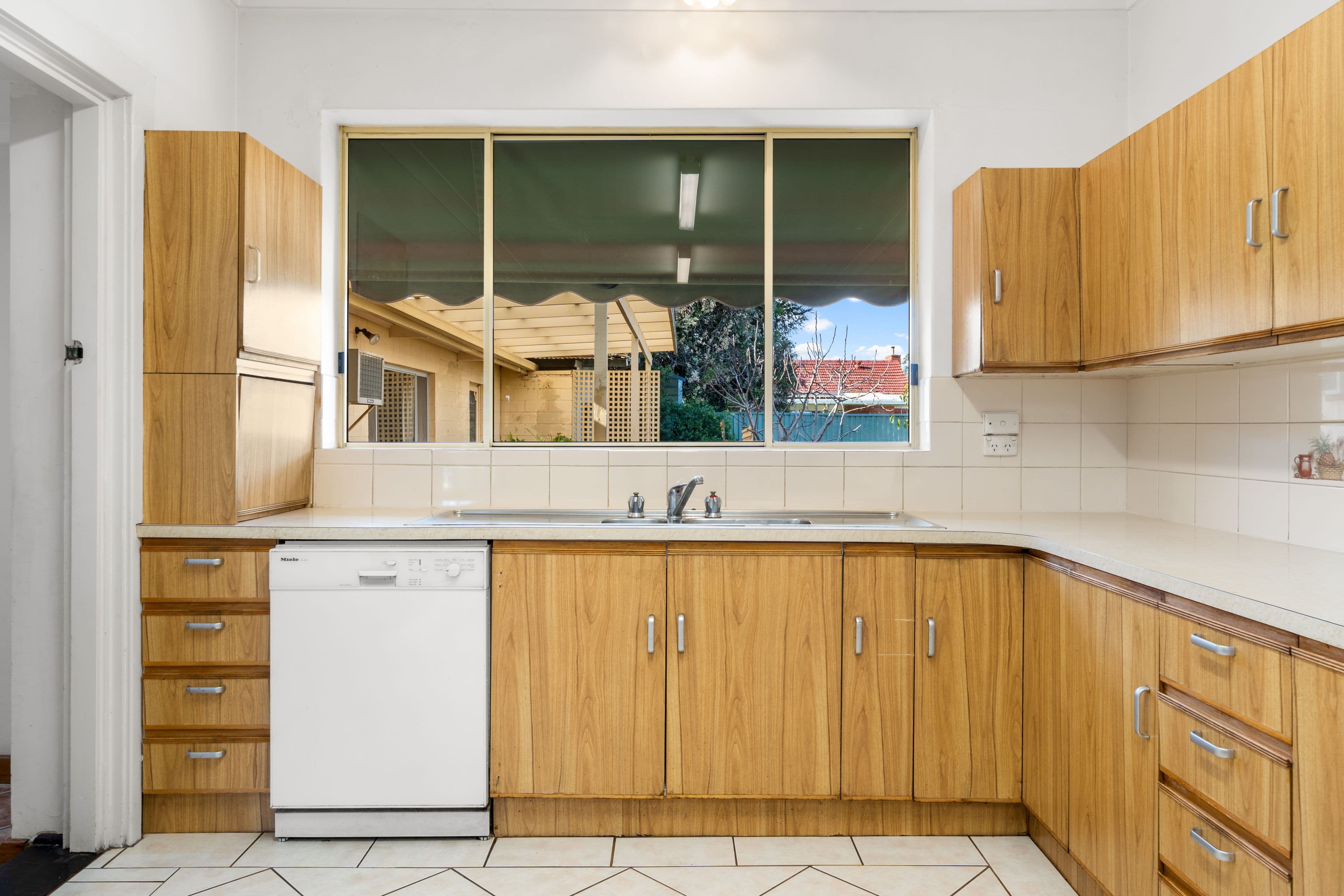 8 Elba Avenue, Lockleys SA 5032, Lockleys - Thumbnail 7