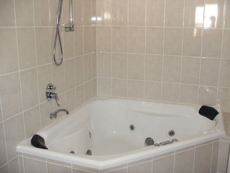 16 Haven Close, NORMAN GARDENS QLD 4701, Norman Gardens - Thumbnail 5