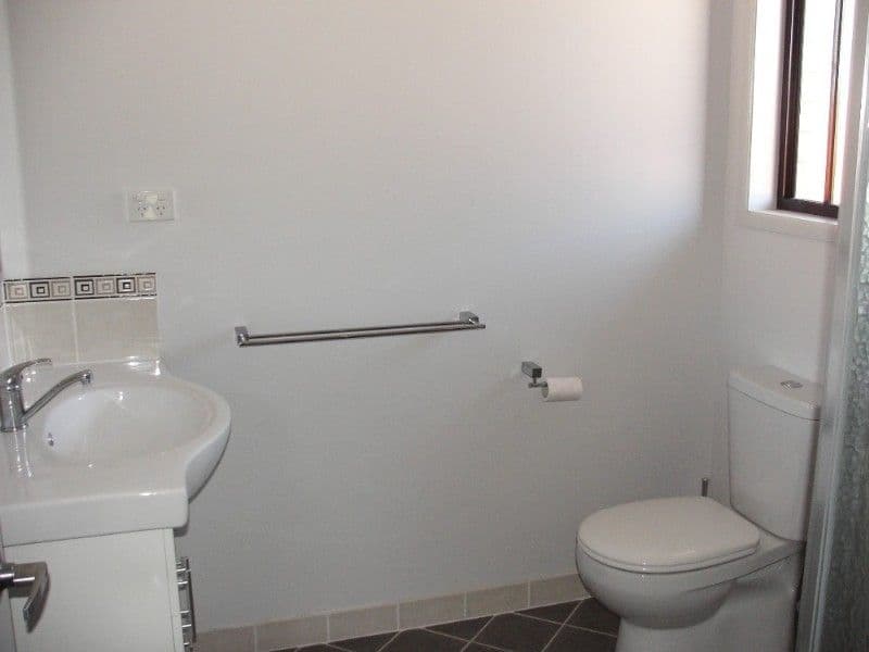 16 Haven Close, NORMAN GARDENS QLD 4701, Norman Gardens - Thumbnail 6