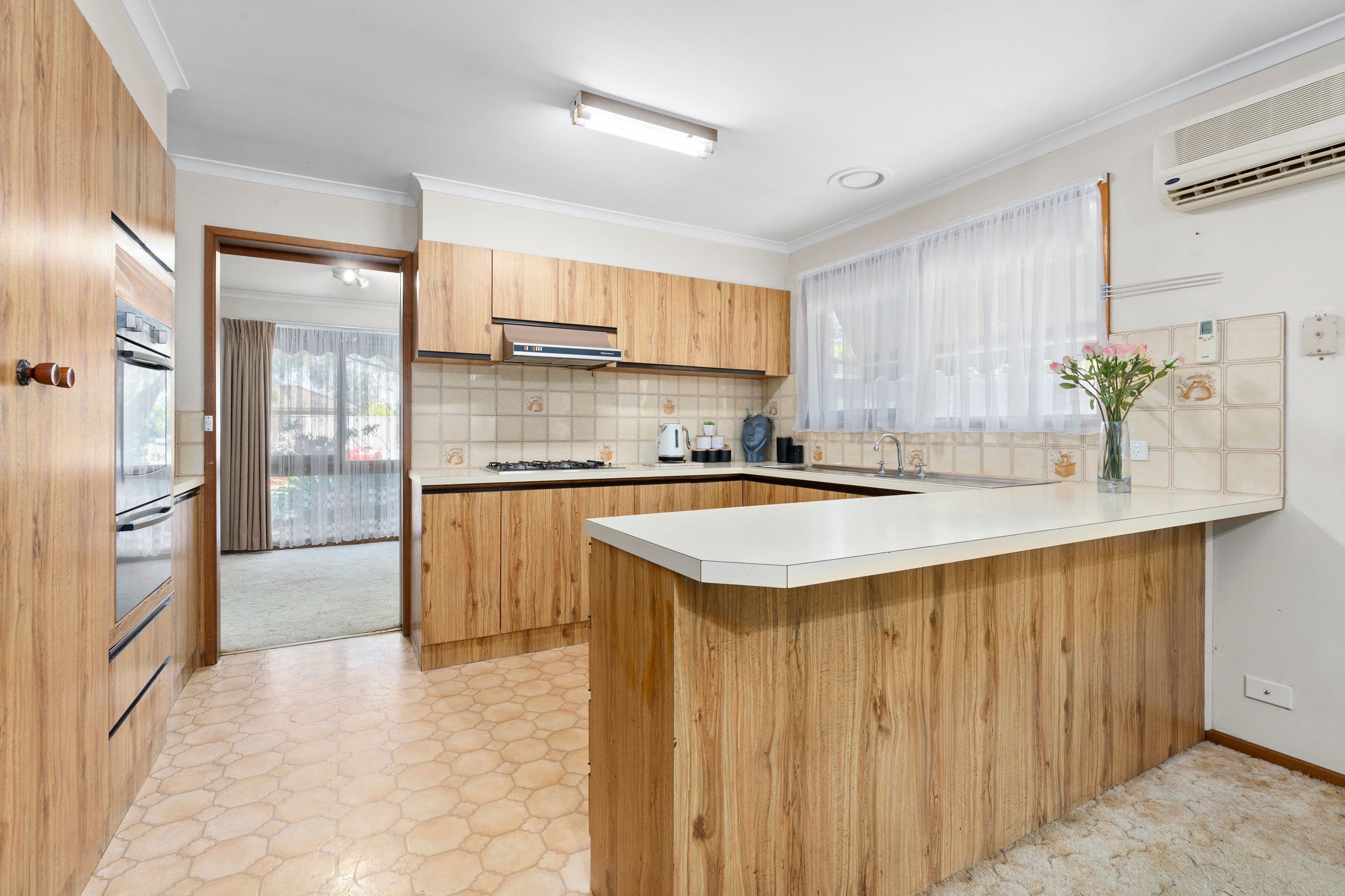 6 Cameron Crescent, Lara VIC 3212, Lara - Thumbnail 2