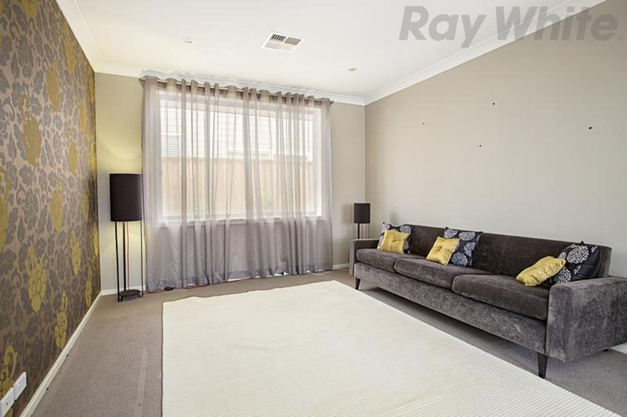 19 Jenkinson Drive, ELIZABETH HILLS NSW 2171, Elizabeth Hills - Thumbnail 3