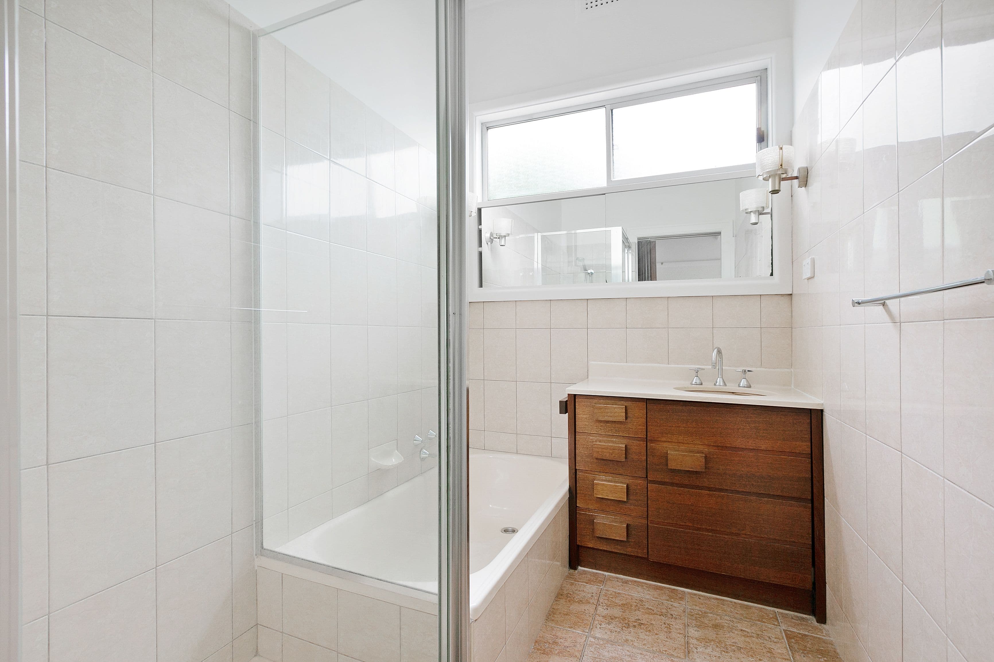 14 Kinkora Road, Reservoir VIC 3073, Reservoir - Thumbnail 6