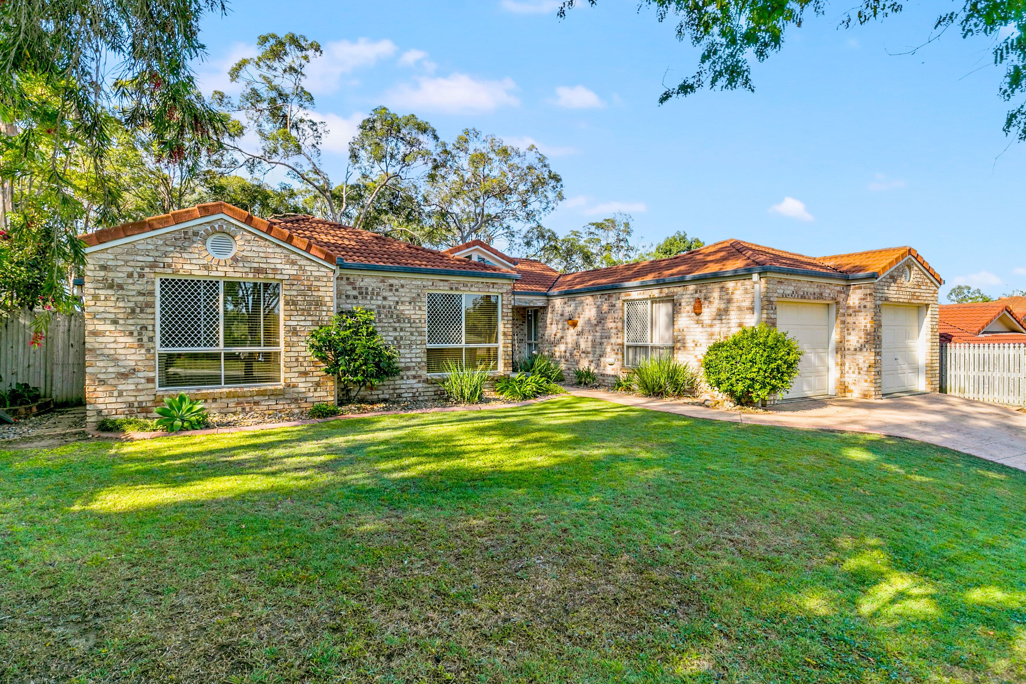 22 Patersonia Place, Birkdale QLD 4159, Birkdale - Thumbnail 2