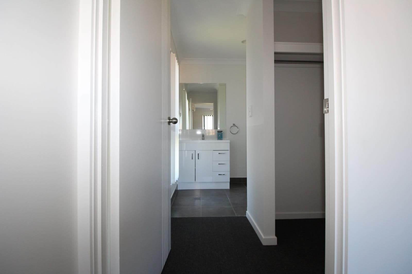32 Orangeberry Circuit, Mount Low QLD 4818, Mount Low - Thumbnail 3