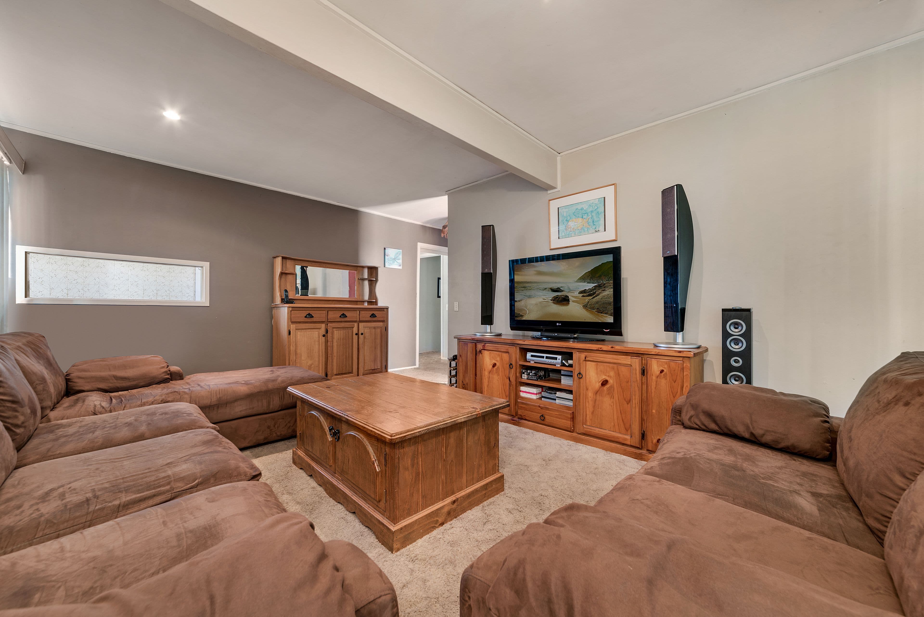 42 Fern Avenue, Bradbury - Thumbnail 4