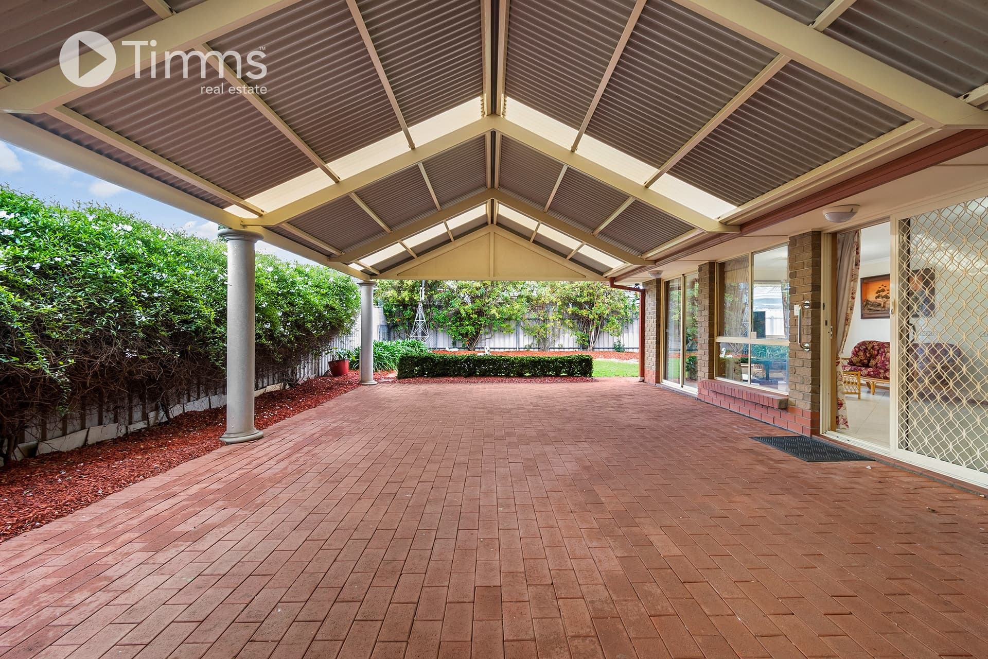 12 Whitney Crescent, Seaford - Thumbnail 2
