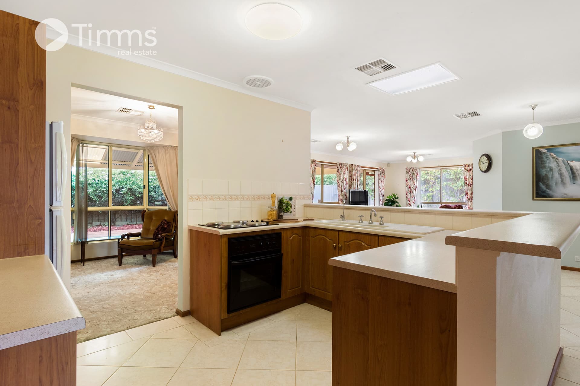 12 Whitney Crescent, Seaford - Thumbnail 4