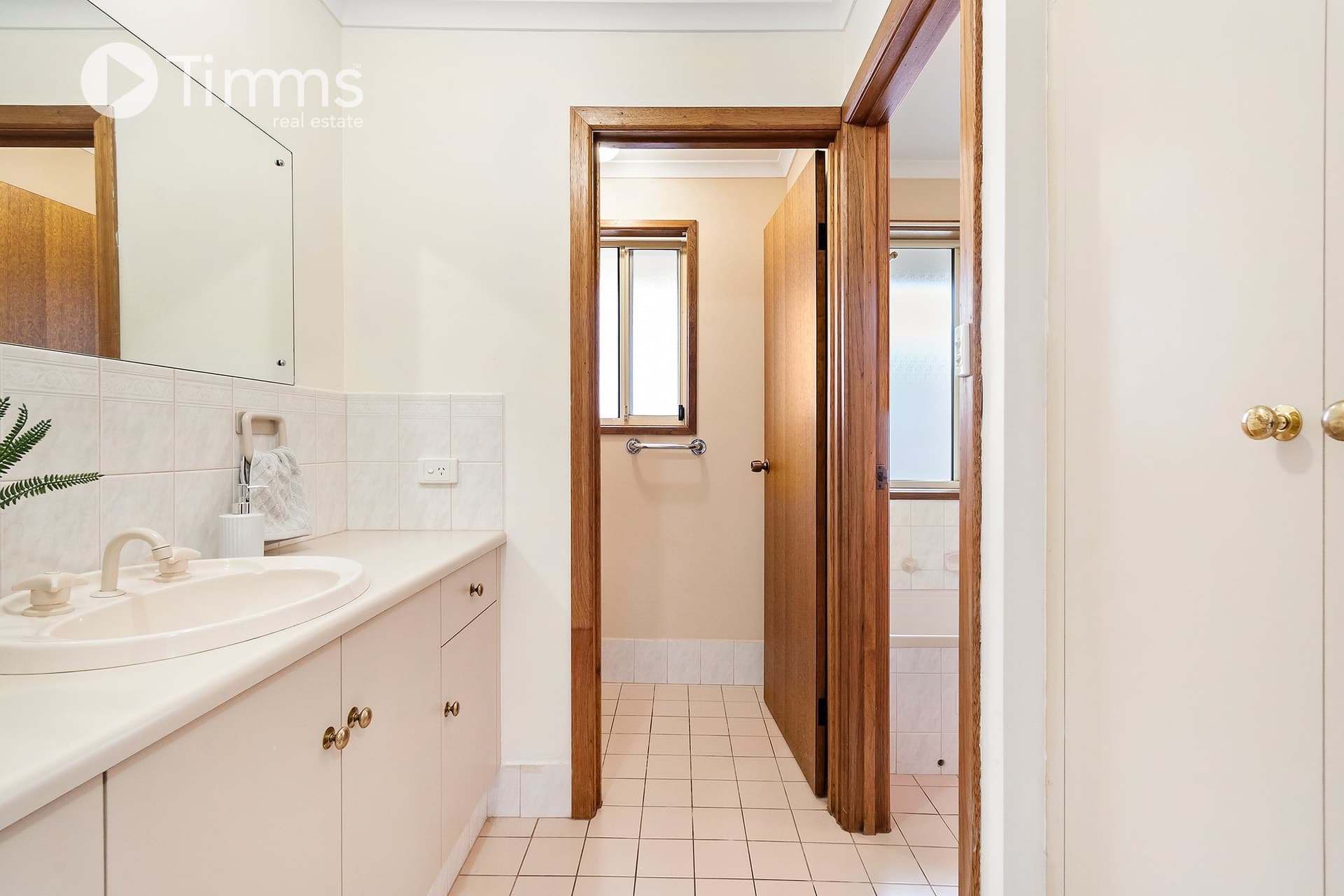 12 Whitney Crescent, Seaford - Thumbnail 8