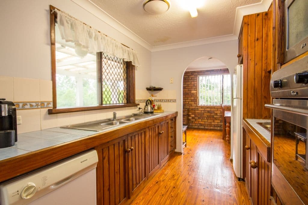 1 Currumburra Road, ASHMORE QLD 4214, Ashmore - Thumbnail 2