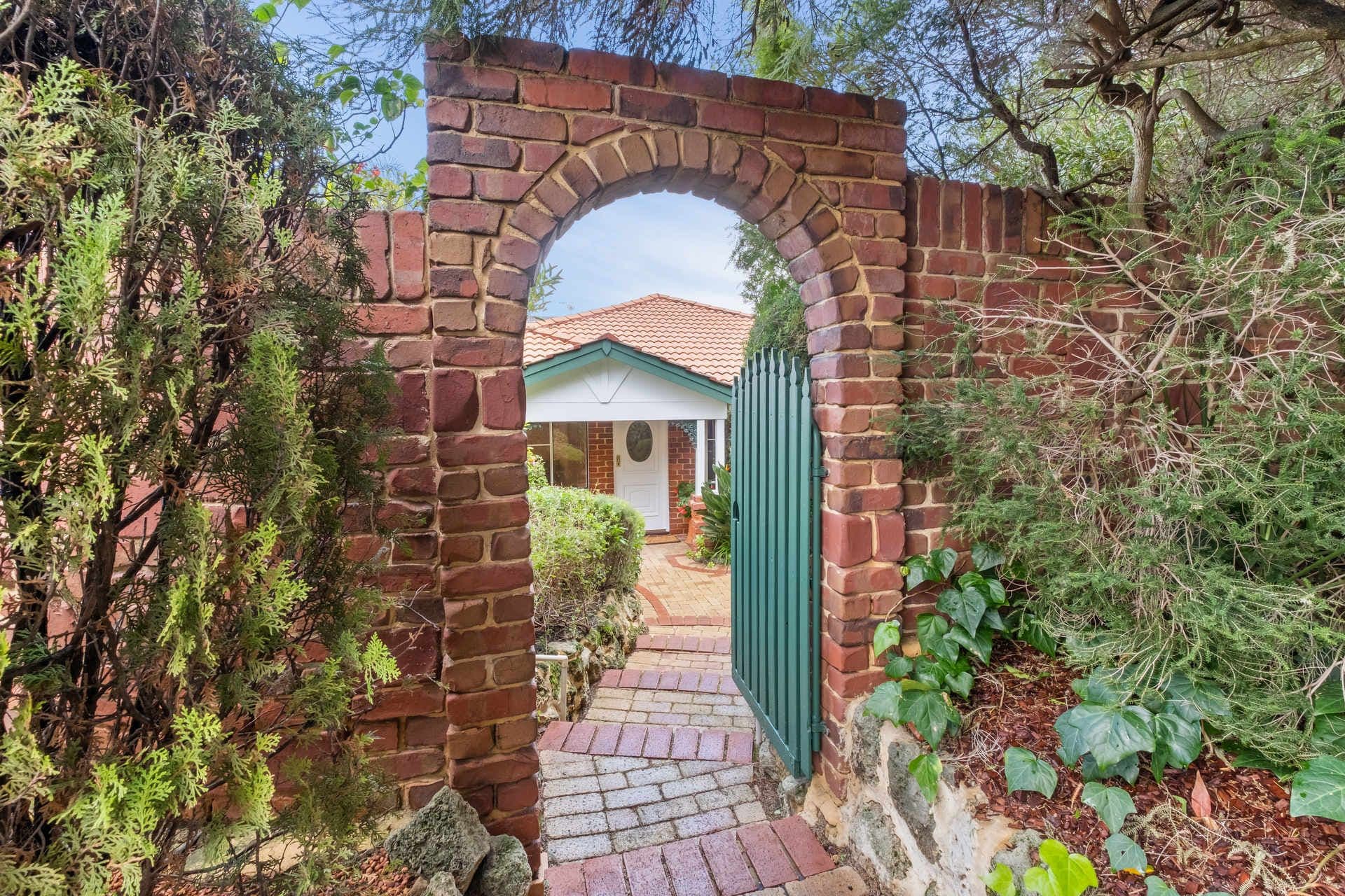 1A Grand Promenade, Bayswater WA 6053, Bayswater - Thumbnail 2