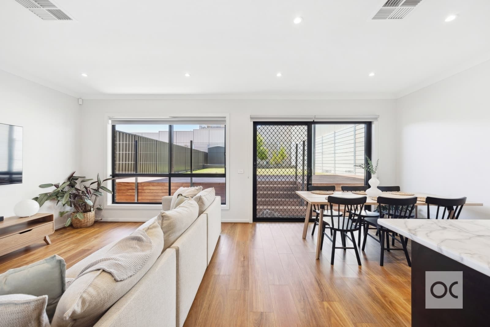 4 Colins Way, Hackham - Image 1