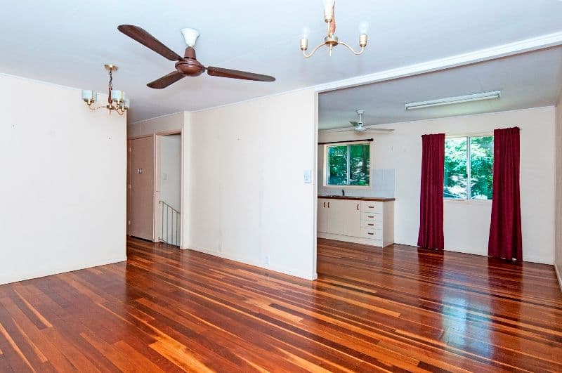 2 Knight Avenue, SILKSTONE QLD 4304, Silkstone - Thumbnail 2