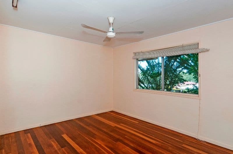 2 Knight Avenue, SILKSTONE QLD 4304, Silkstone - Thumbnail 4