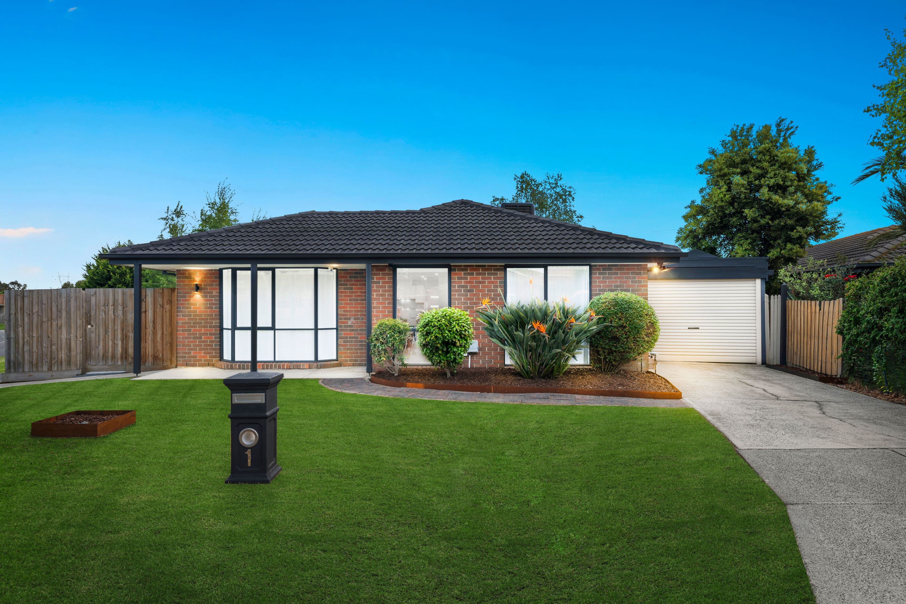 1 Karen Close, Narre Warren South VIC 3805, Narre Warren South - Image 1
