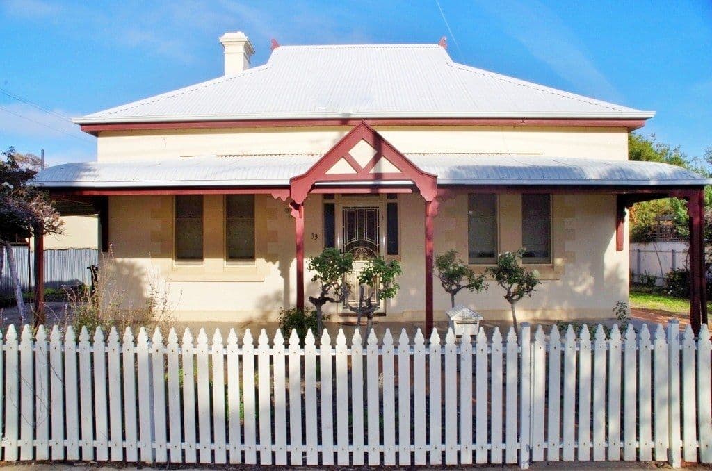 33 Tenth Street, Renmark SA 5341, Renmark - Image 1