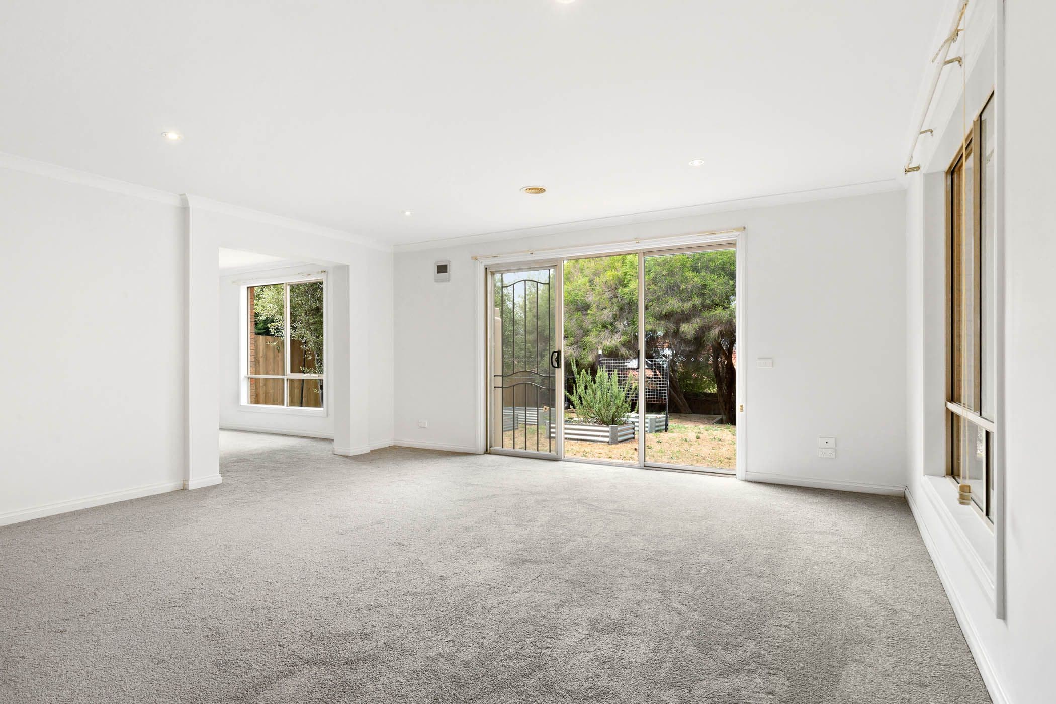 18 Oakwood Drive, Carrum Downs VIC 3201, Carrum Downs - Thumbnail 4