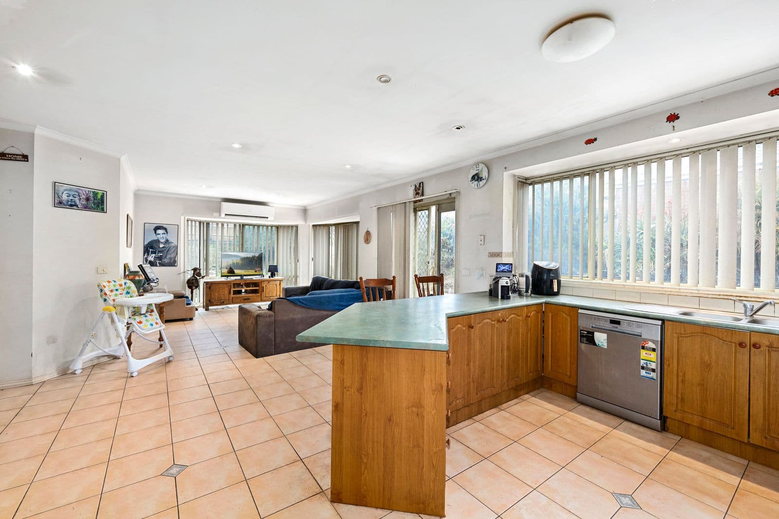 15 Glencoe Place, Lilydale VIC 3140, Lilydale - Thumbnail 4
