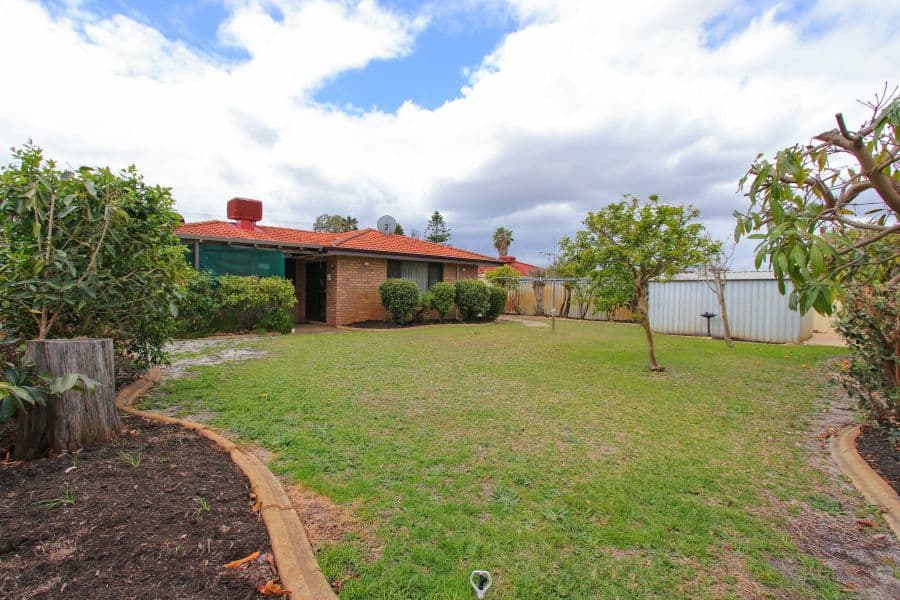 21 Yenisey Crescent, Beechboro WA 6063, Beechboro - Thumbnail 2