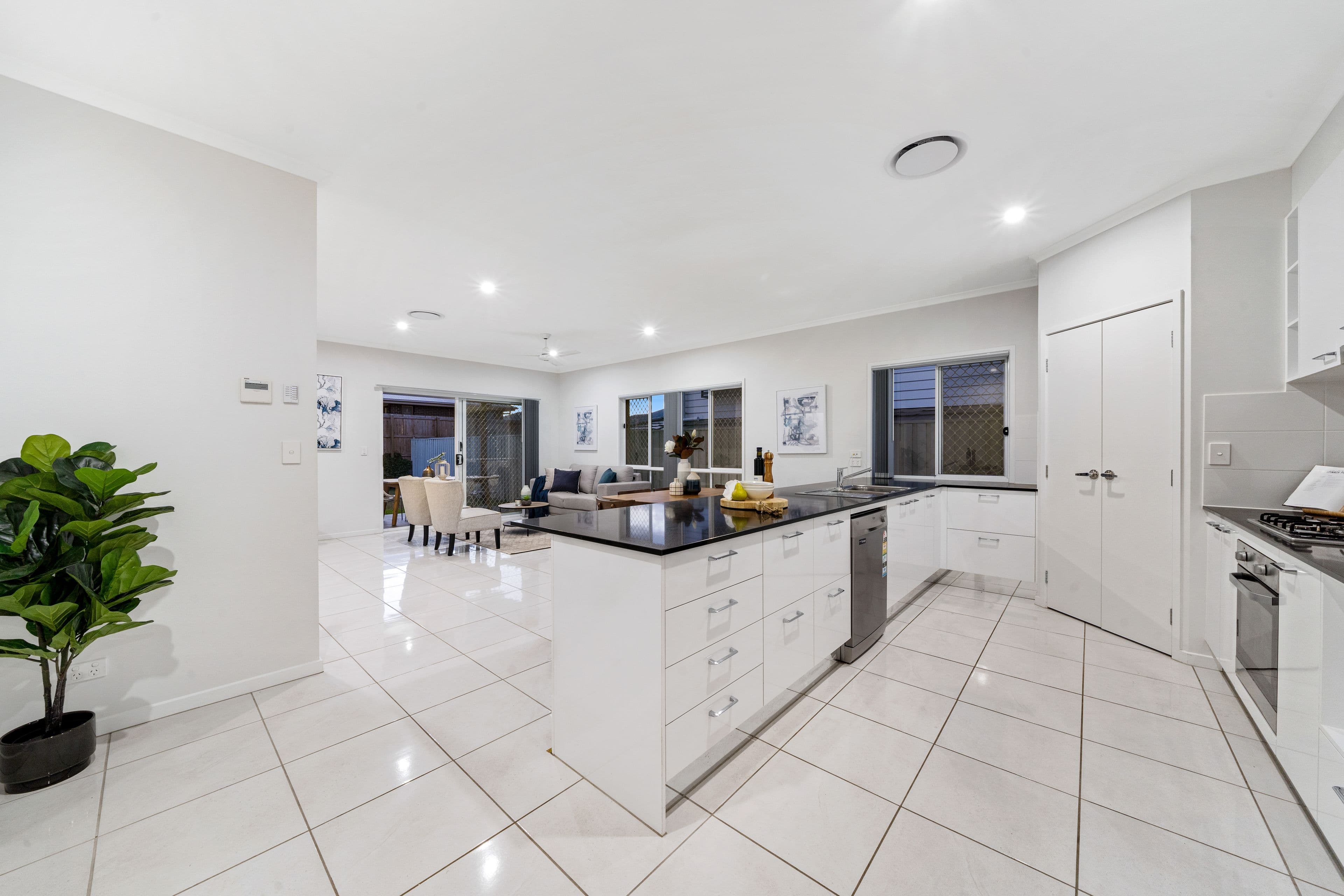 42 April Crescent, Bridgeman Downs QLD 4035, Bridgeman Downs - Thumbnail 6
