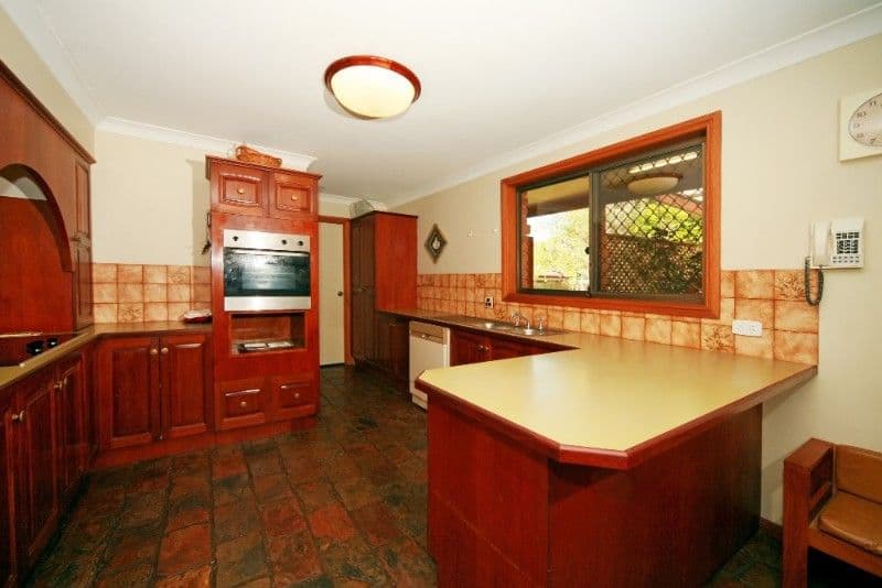 12 Risdon Street, CARINDALE QLD 4152, Carindale - Thumbnail 2