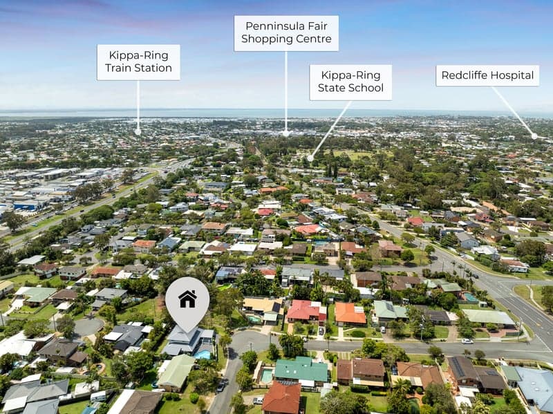 16 Paradise Court, Clontarf - Thumbnail 2