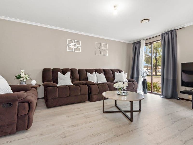 15 Brindalee Mews, Chadstone VIC 3148, Chadstone - Thumbnail 4