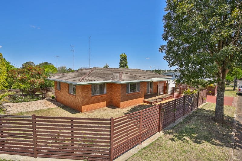 1 Farr Street, Kearneys Spring QLD 4350, Kearneys Spring - Thumbnail 3