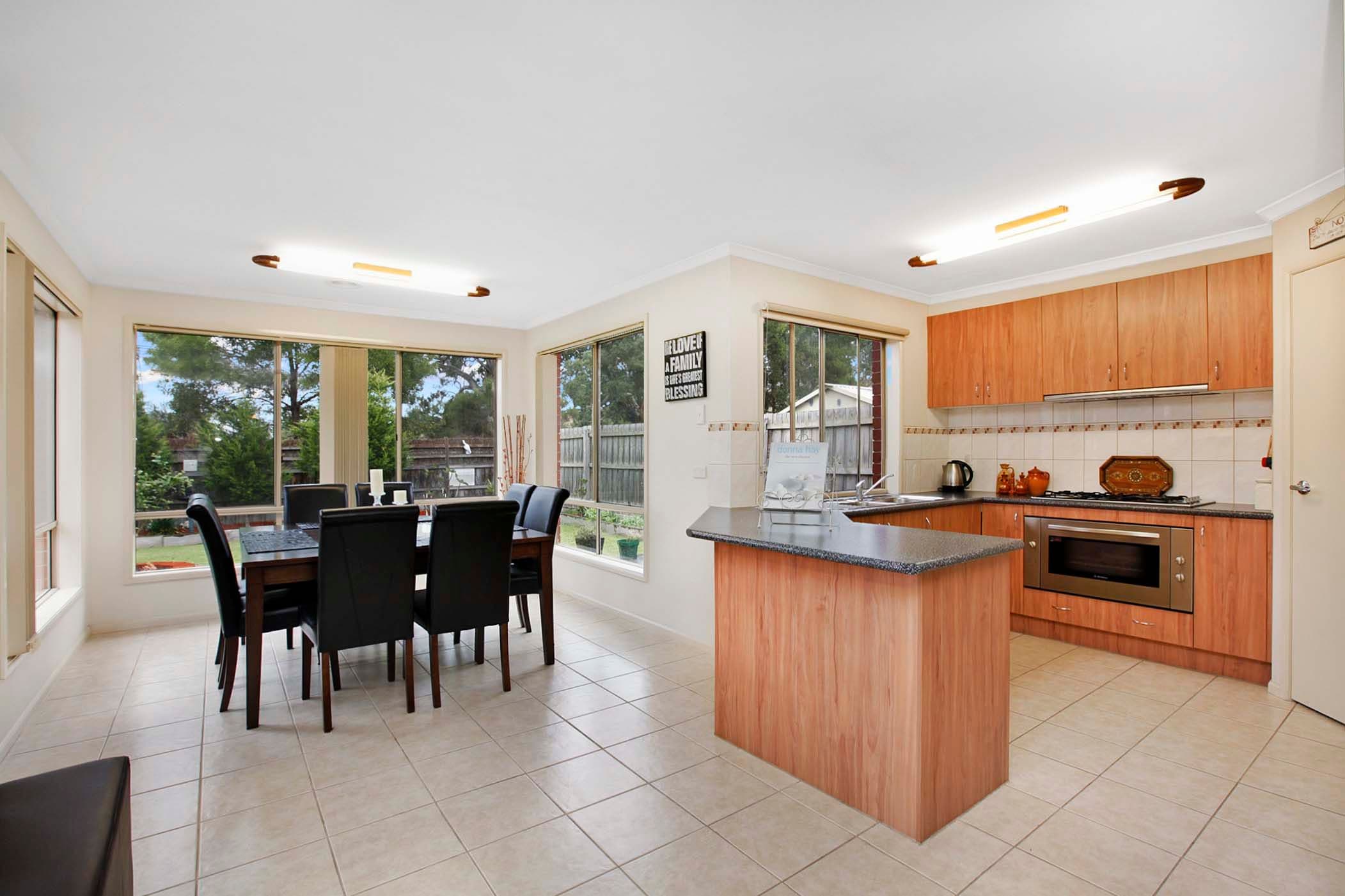9 St Claire Avenue, SOUTH MORANG VIC 3752, South Morang - Thumbnail 5