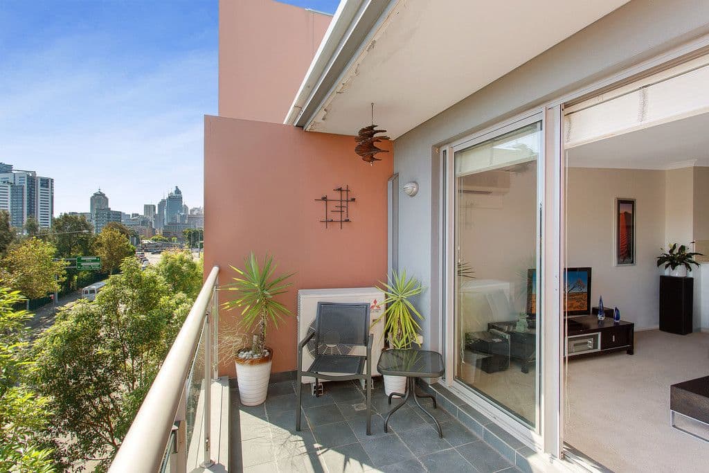  21 Regent St (enter via Renwick St), Redfern NSW 2016, Redfern - Thumbnail 2