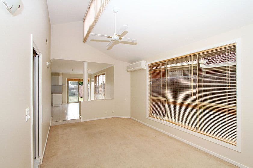 2 Mimosa Road, MILL PARK VIC 3082, Mill Park - Thumbnail 5