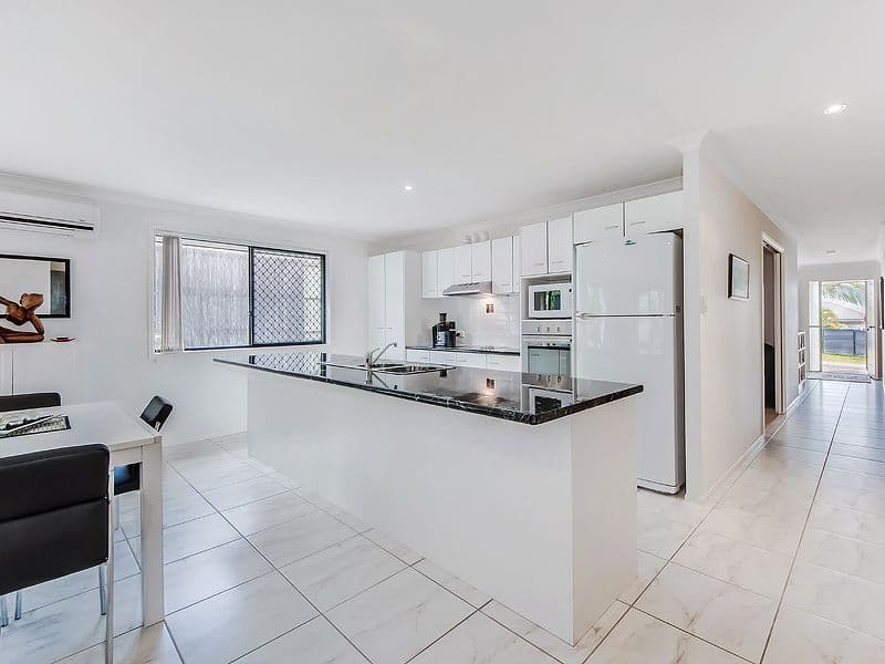60 Huntley Place, CALOUNDRA WEST QLD 4551, Caloundra West - Thumbnail 3