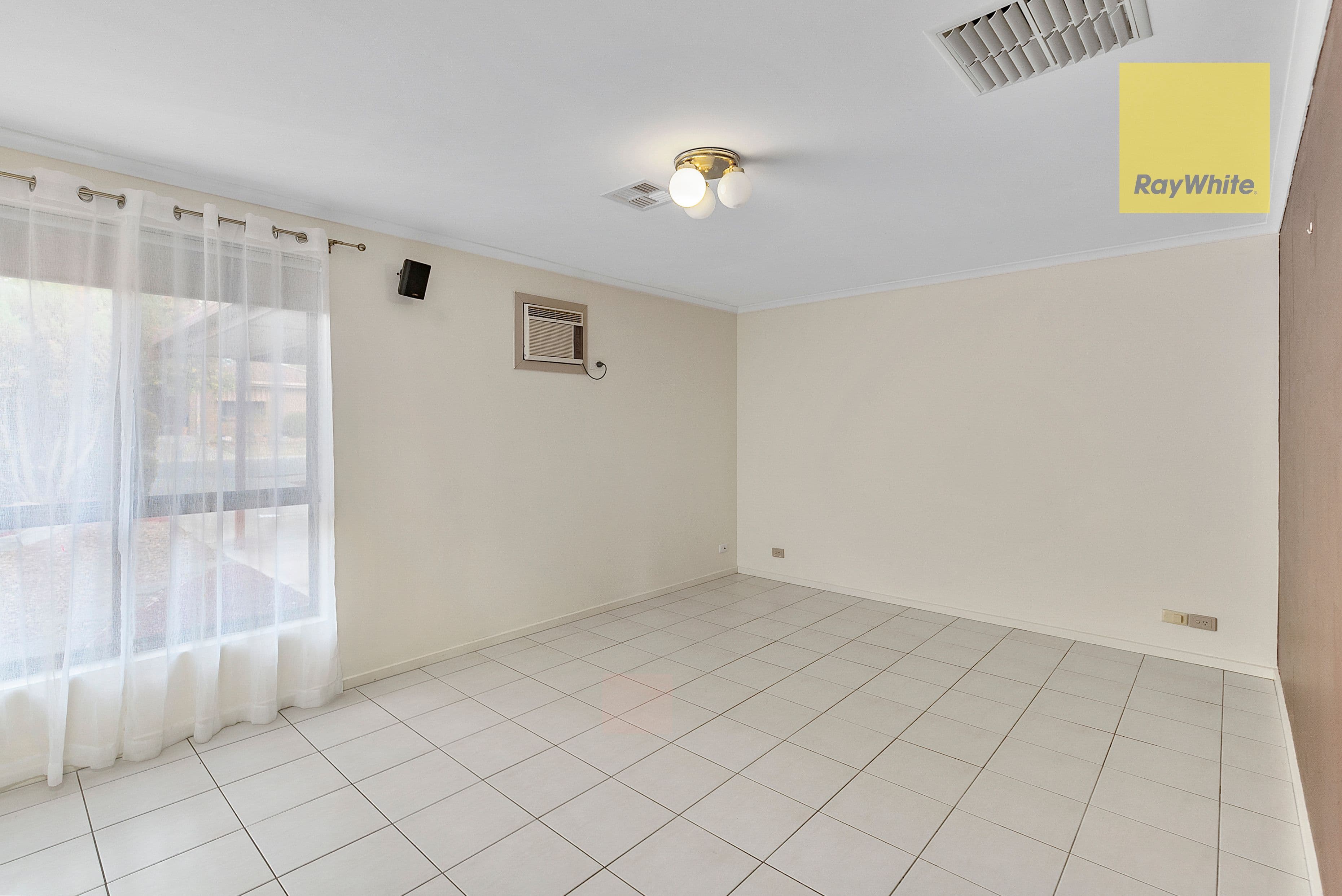50 Bordeaux Drive, Woodcroft SA 5162, Woodcroft - Thumbnail 2