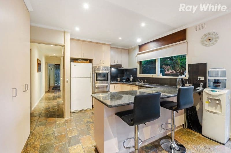 48 Arnold Drive, Scoresby VIC 3179, Scoresby - Thumbnail 3