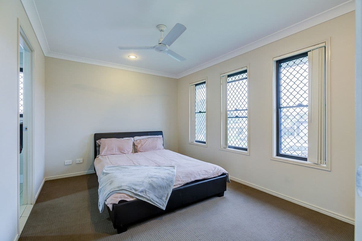46 Wunburra Circle, Pacific Pines QLD 4211, Pacific Pines - Thumbnail 4