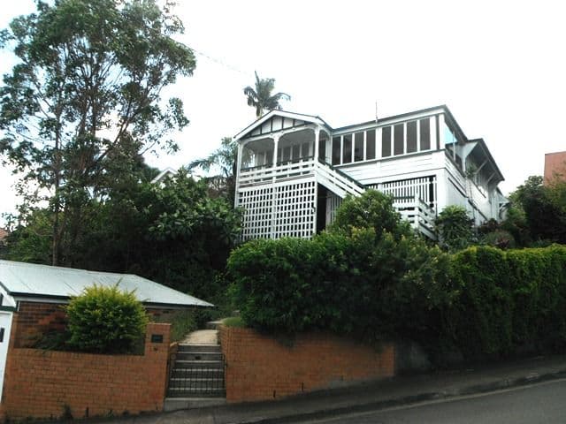 36 Crescent Road, HAMILTON QLD 4007, Hamilton - Thumbnail 2