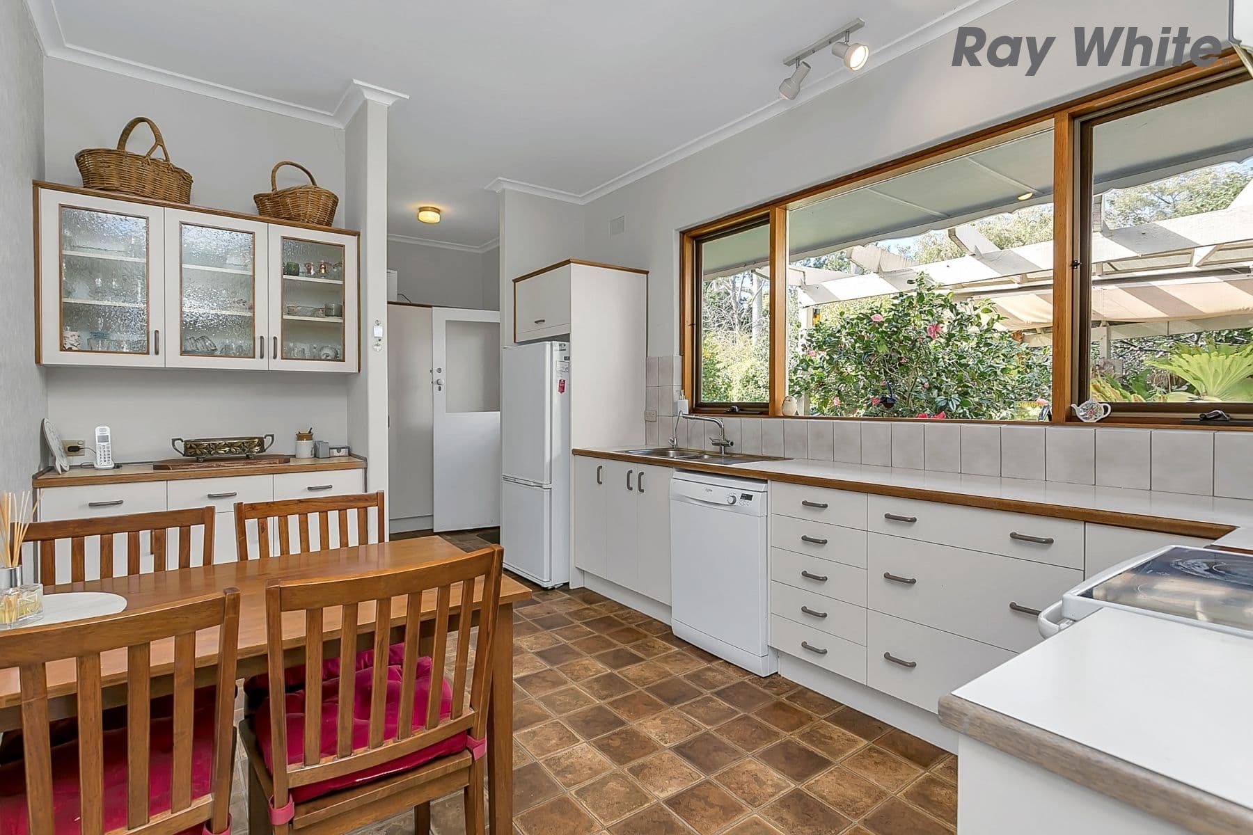 12 Minnow Drive, Glenalta SA 5052, Glenalta - Thumbnail 2